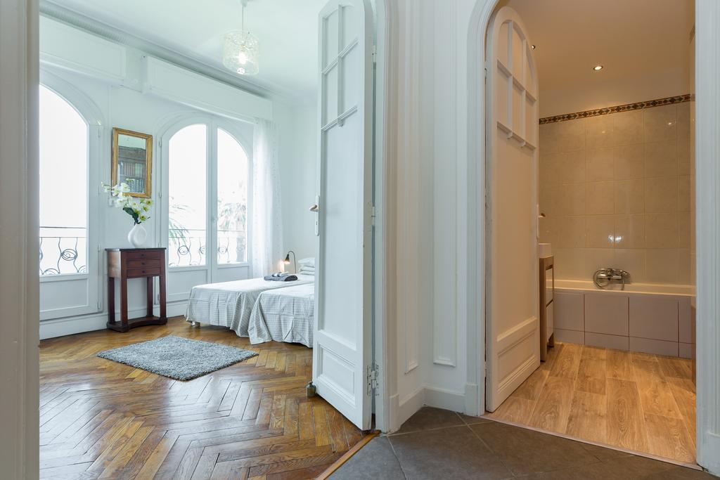 Apartment Beautiful By The Sea Front Nizza